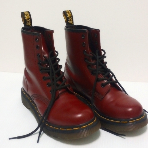 Dr. Martens 1460 Cherry Red Smooth - Picture 3 of 16